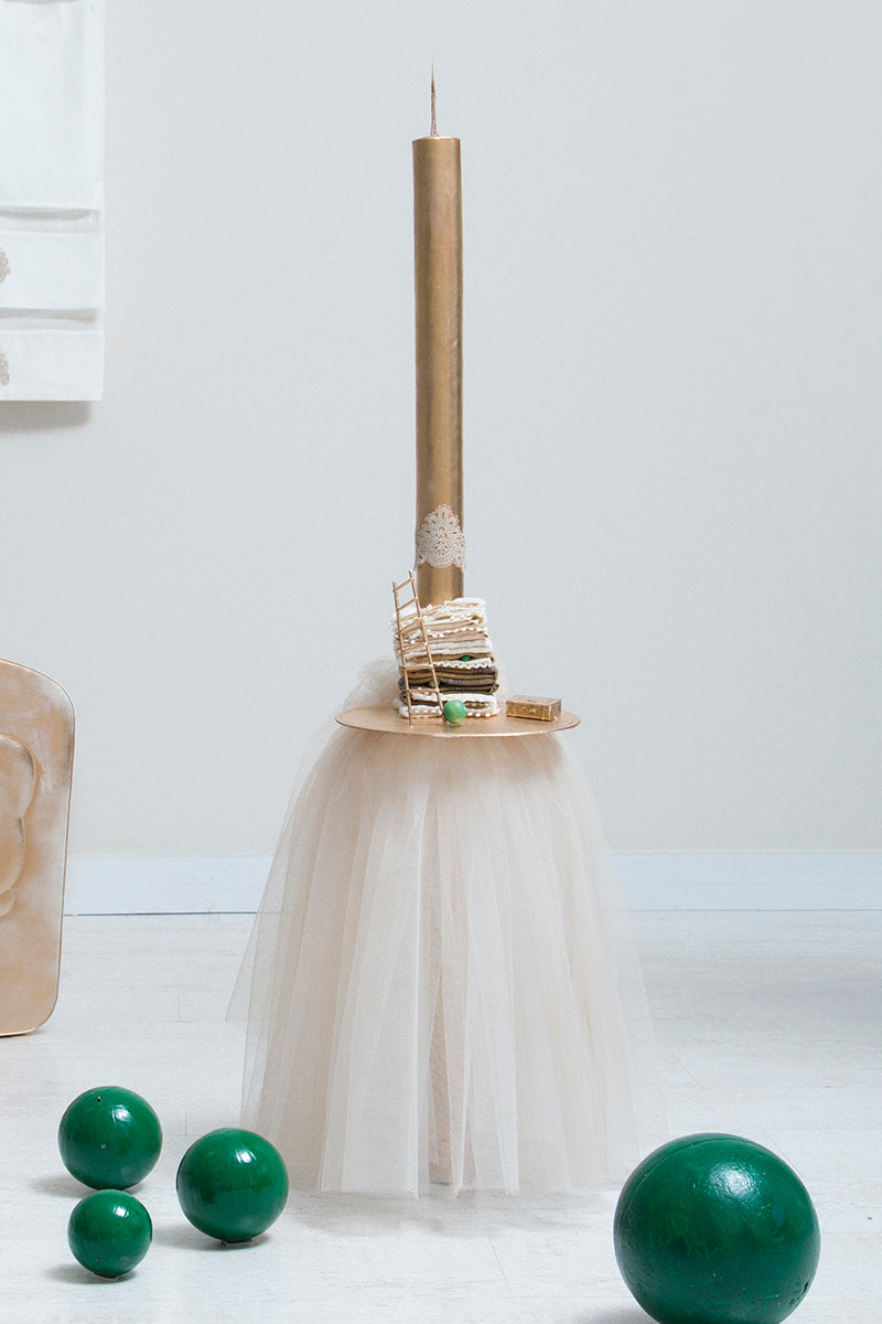 Χειροποίητη λαμπάδα βάπτισης η πριγκίπισσα και το μπιζέλι.