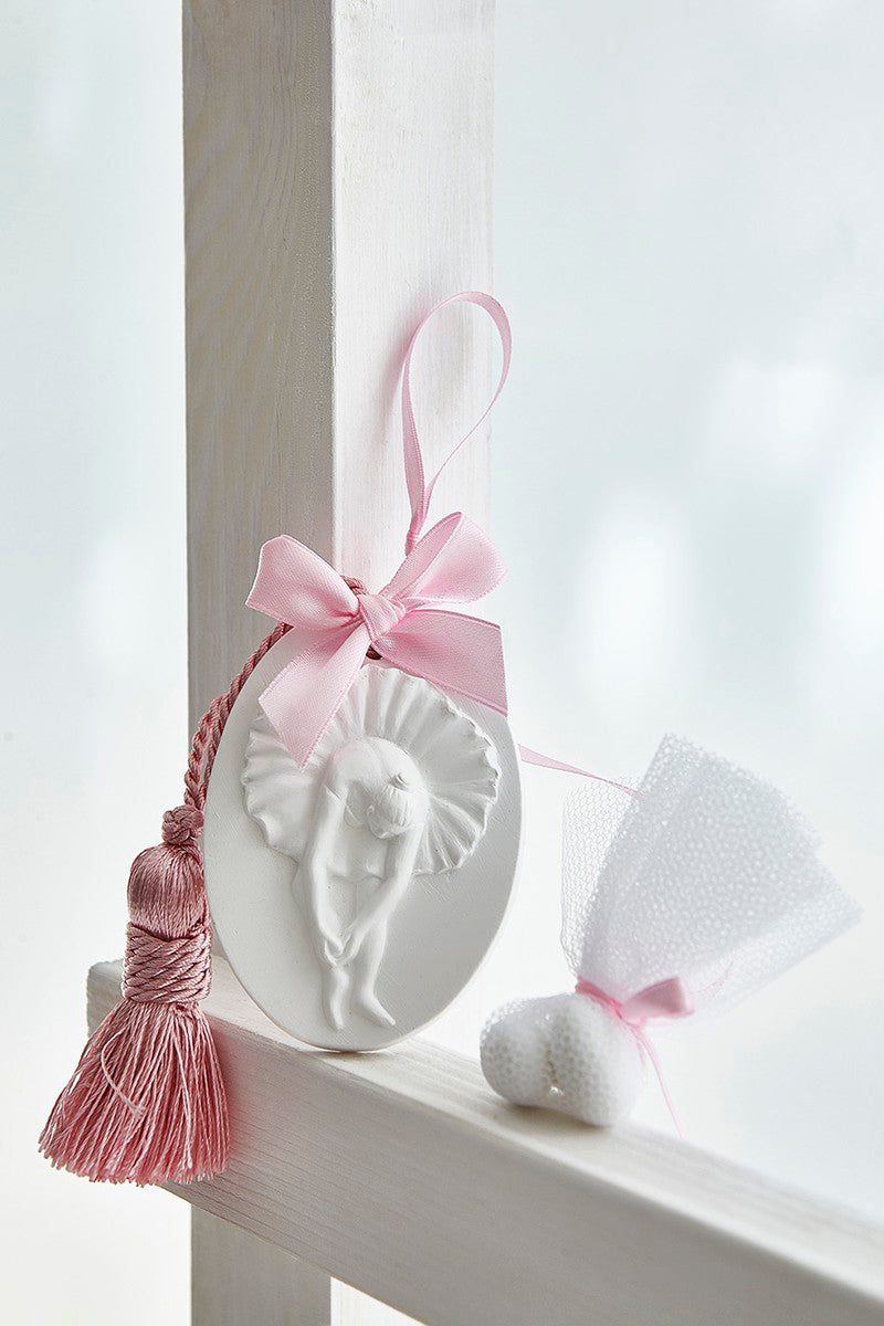 ΜΠΟΜΠΟΝΙΕΡΑ ΡΟΜΑΝΤΙΚΗ ΠΗΛΙΝΗ ΜΠΑΛΑΡΙΝΑ ΜΕ ΦΟΥΝΤΑ ΡΟΖ.