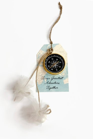Μπομπονιέρα χρυσή πυξίδα “Travel”