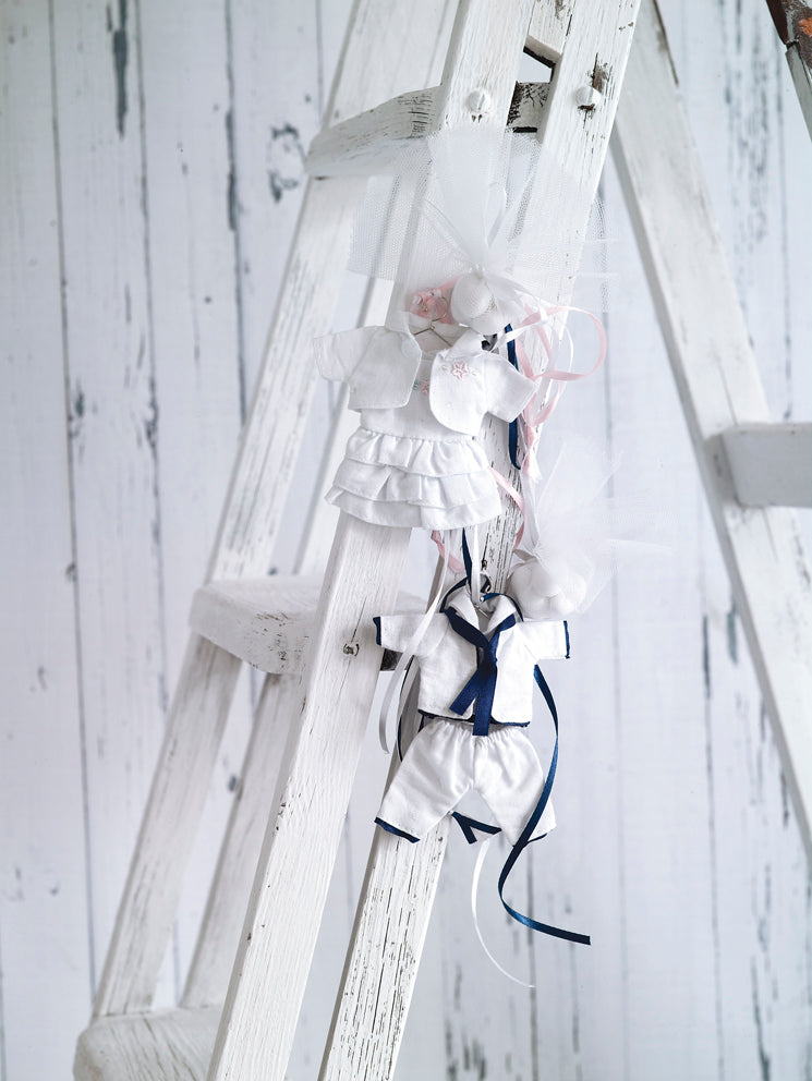 Ναυτική μπομπονιέρα κουστούμι ναύτη, με 5 κουφέτα χατζηγιαννάκη αμυγδάλου!