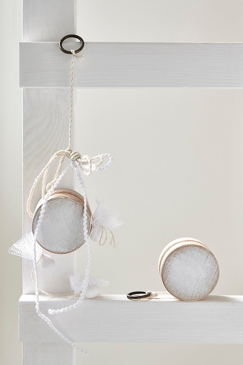 ΜΠΟΜΠΟΝΙΕΡΑ ΞΥΛΙΝΟ ΓΙΟΓΙΟ ΧΕΙΡΟΠΟΙΗΤΟ ΛΕΥΚΟ, ΔΩΡΕΑΝ ΜΕΤΑΦΟΡΙΚΑ.