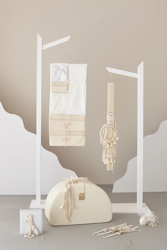 Χειροποίητο σετ βάπτισης boho με luxury λαδόπανο με παντοφλάκια.