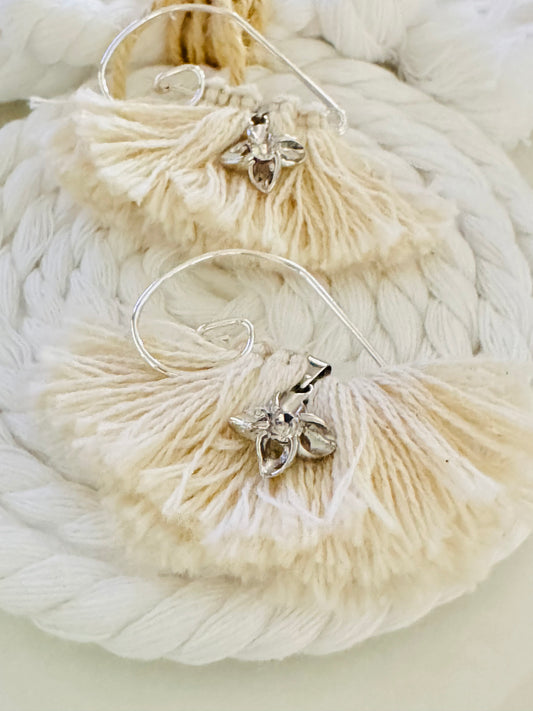 Μαρτυρικό boho εκρού 50 τεμάχια.